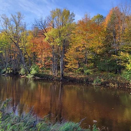 Black River Crossing Bed & Breakfast Bed & Breakfast Bessemer Exterior photo